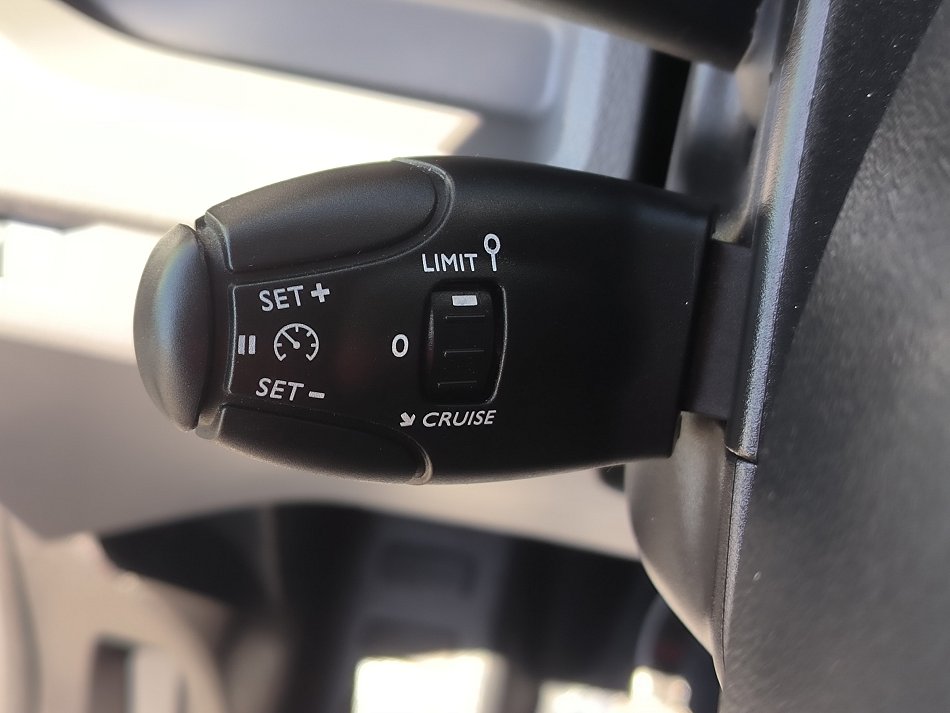 Opel Vivaro 1.5CDTi  L2 DÍLNA