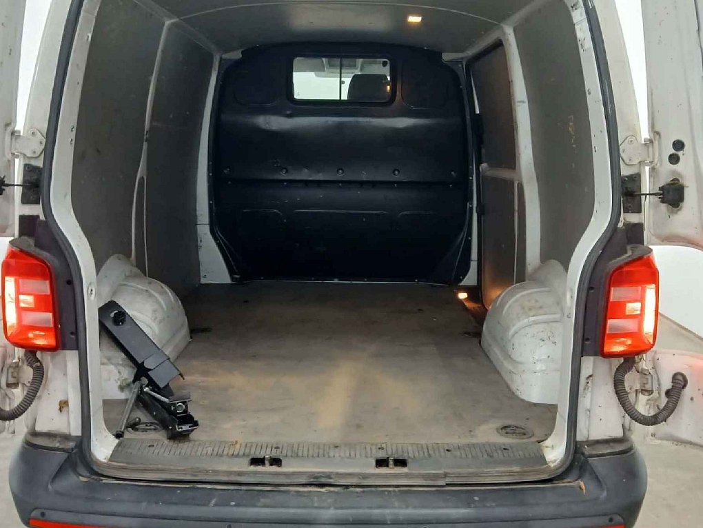 Volkswagen Transporter 2.0TDi 