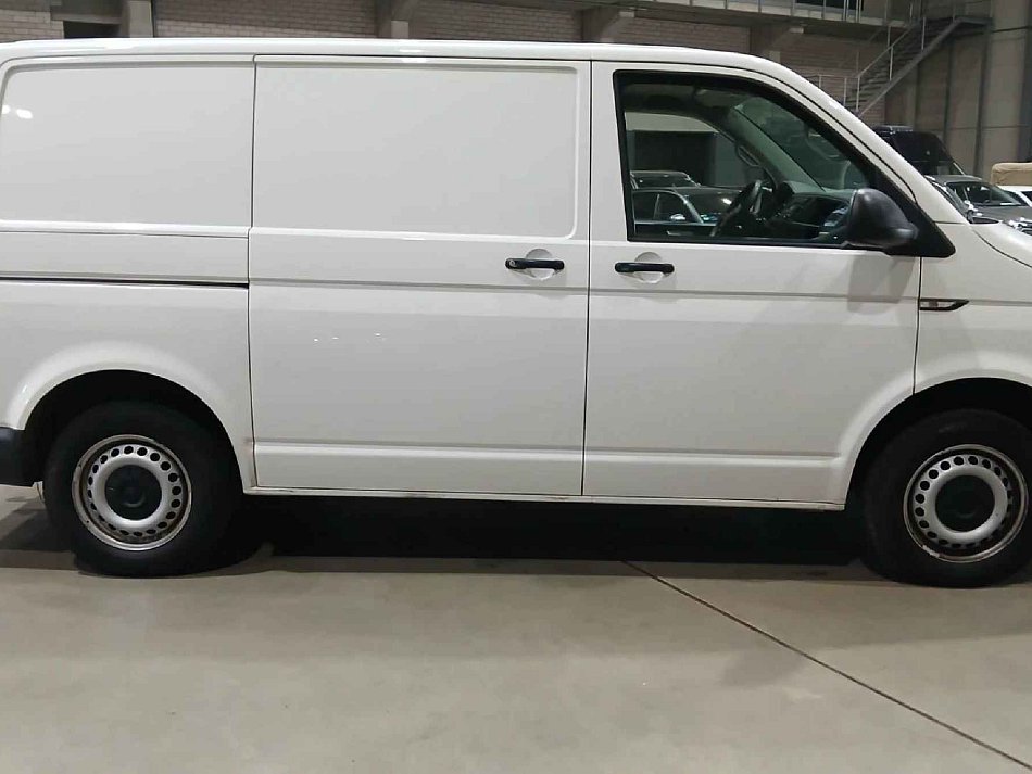 Volkswagen Transporter 2.0TDi 