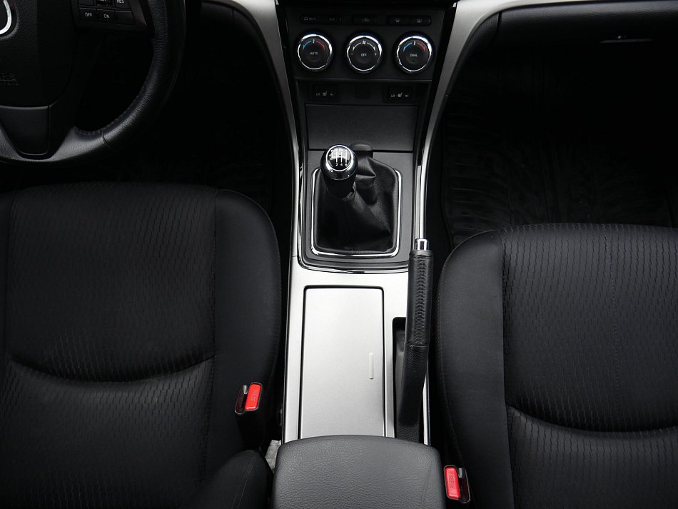 Mazda 6 2.0i 