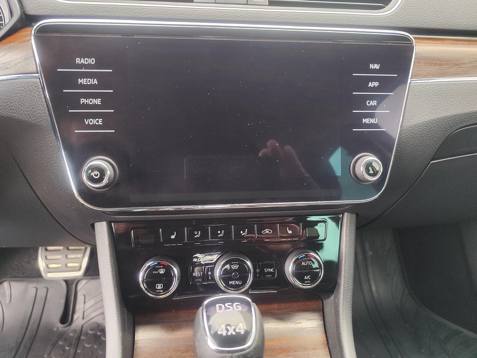 Škoda Superb III 2.0TDi Scout