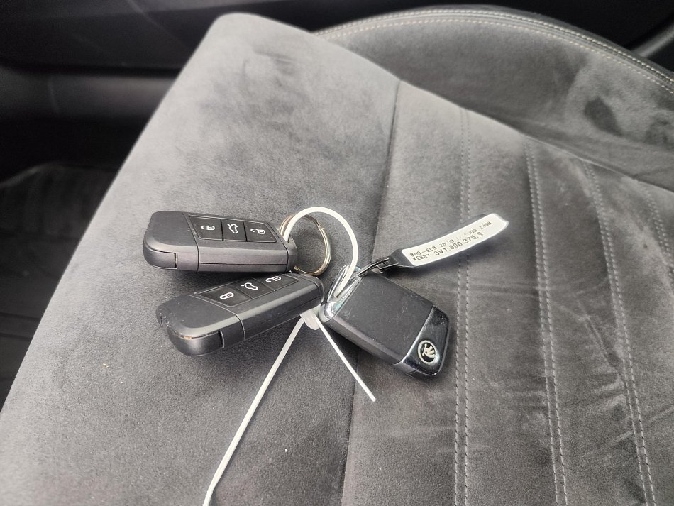 Škoda Superb III 2.0TDi Scout