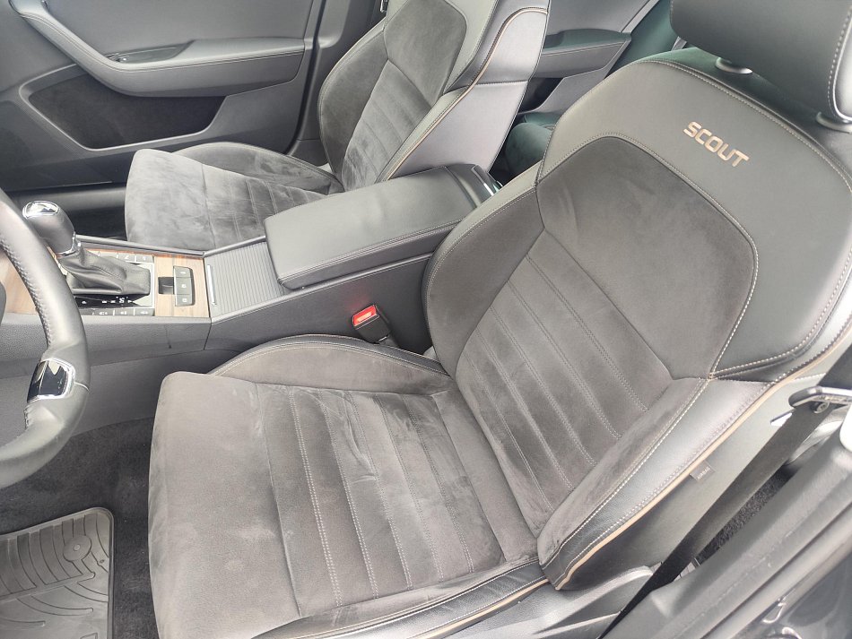 Škoda Superb III 2.0TDi Scout