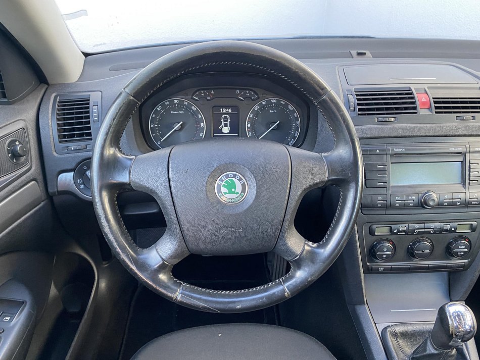 Škoda Octavia II 2.0 TDi Elegance