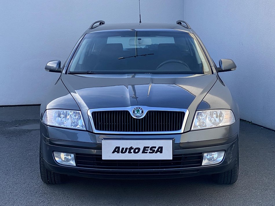 Škoda Octavia II 2.0 TDi Elegance