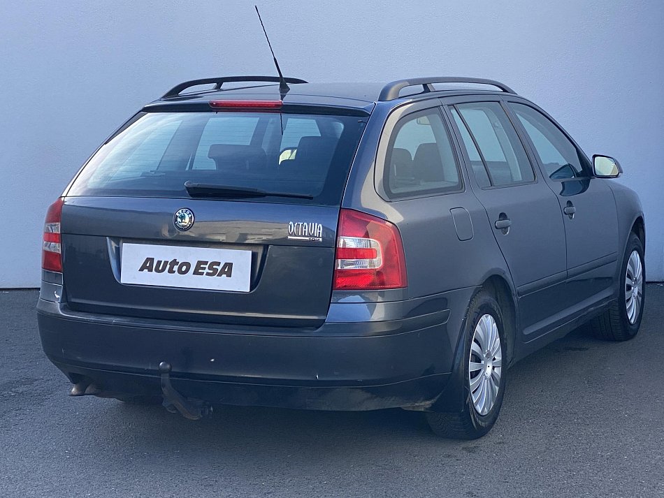 Škoda Octavia II 2.0 TDi Elegance