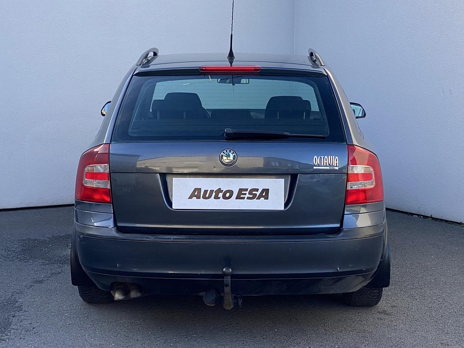 Škoda Octavia II 2.0 TDi Elegance