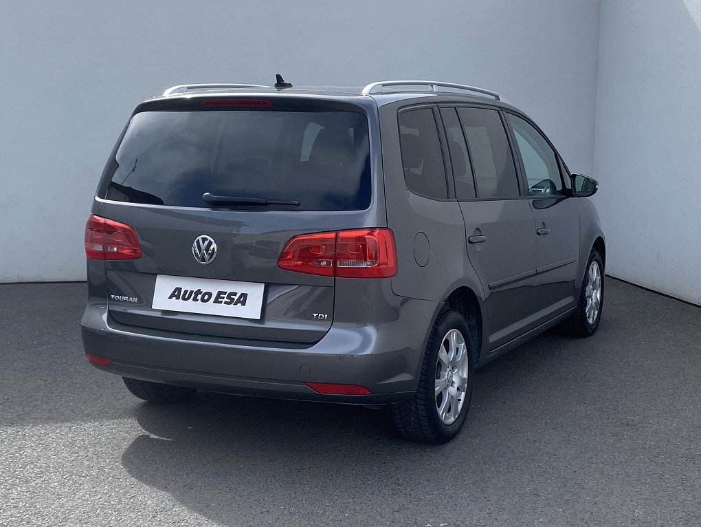Volkswagen Touran 1.6 TDi 