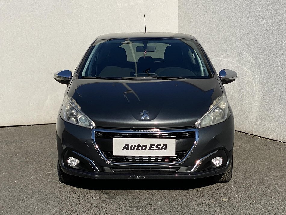 Peugeot 208 1.2VTi 