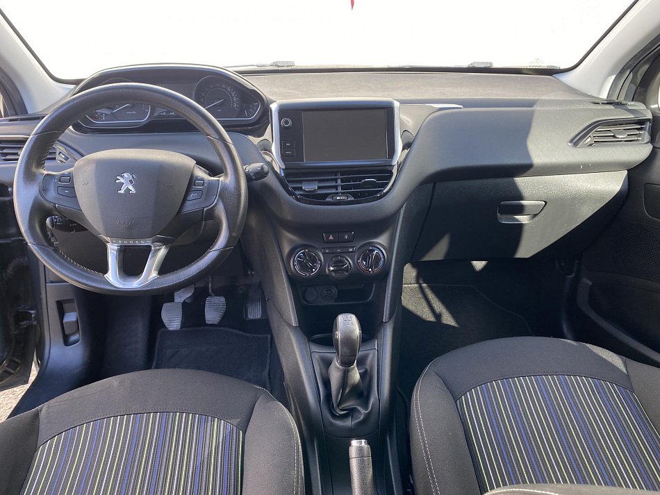 Peugeot 208 1.2VTi 