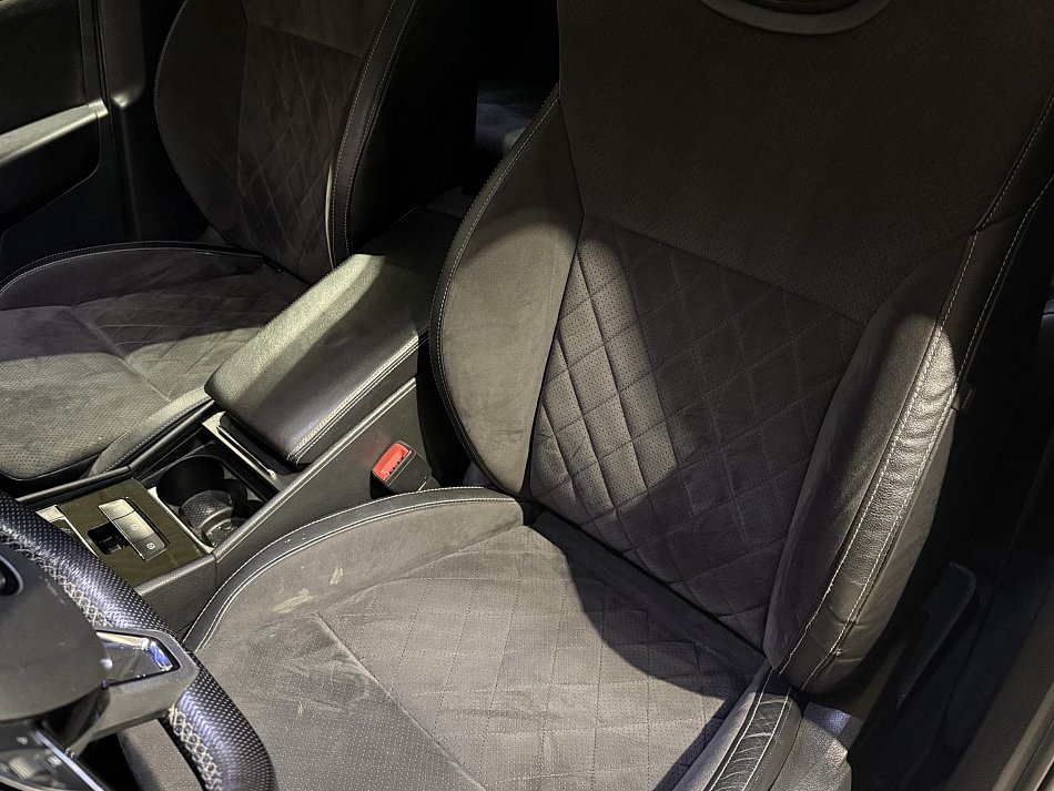 Škoda Superb III 2.0TSi  4x4