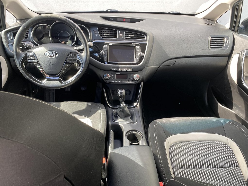 Kia Ceed 1.6 GDi 