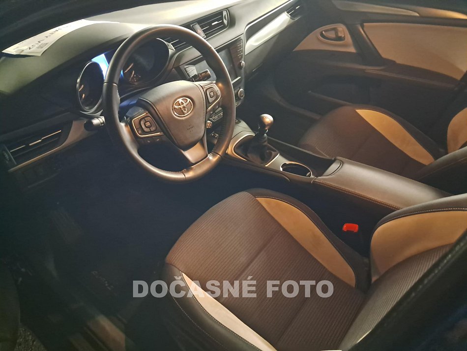 Toyota Avensis 2.0 