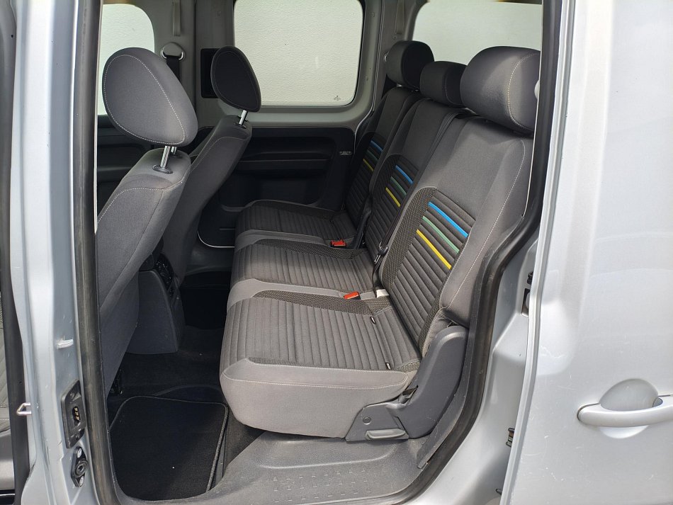 Volkswagen Caddy 1.6TDi Soccer MAXi 7míst