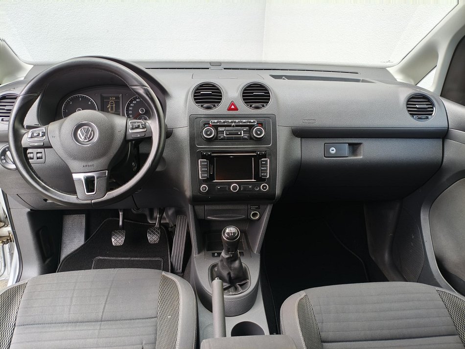 Volkswagen Caddy 1.6TDi Soccer MAXi 7míst