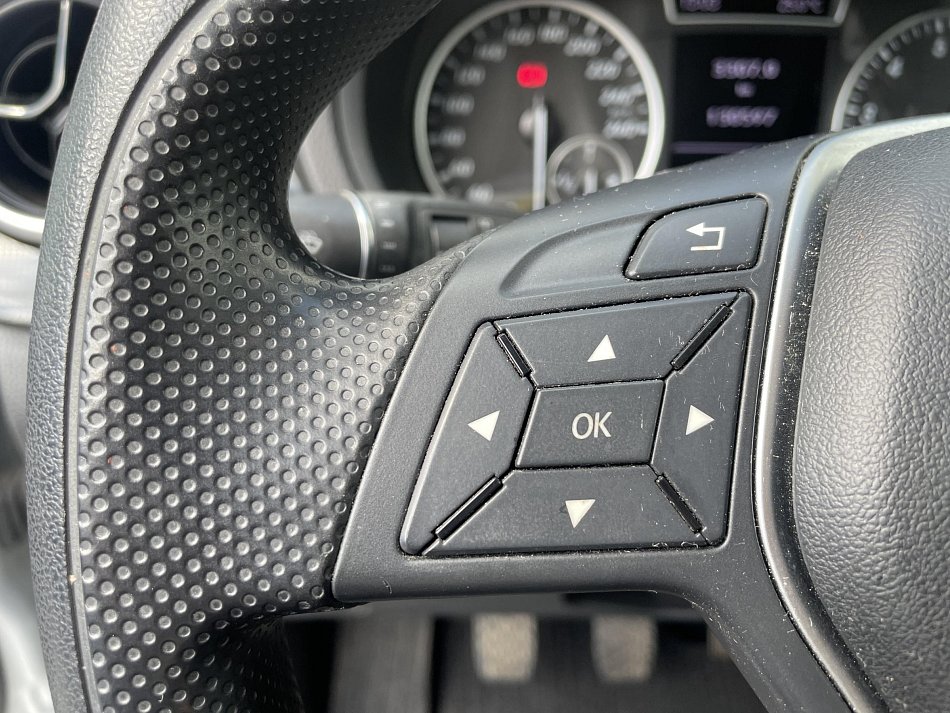 Mercedes-Benz Třída B 1.6i  180