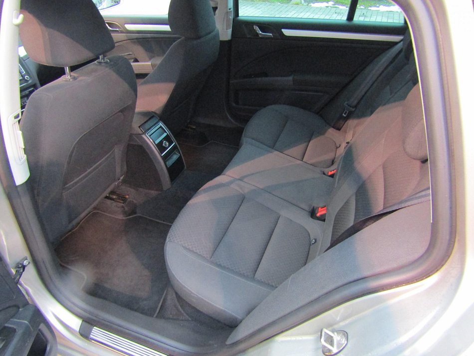 Škoda Superb II 2.0 TDi Ambition