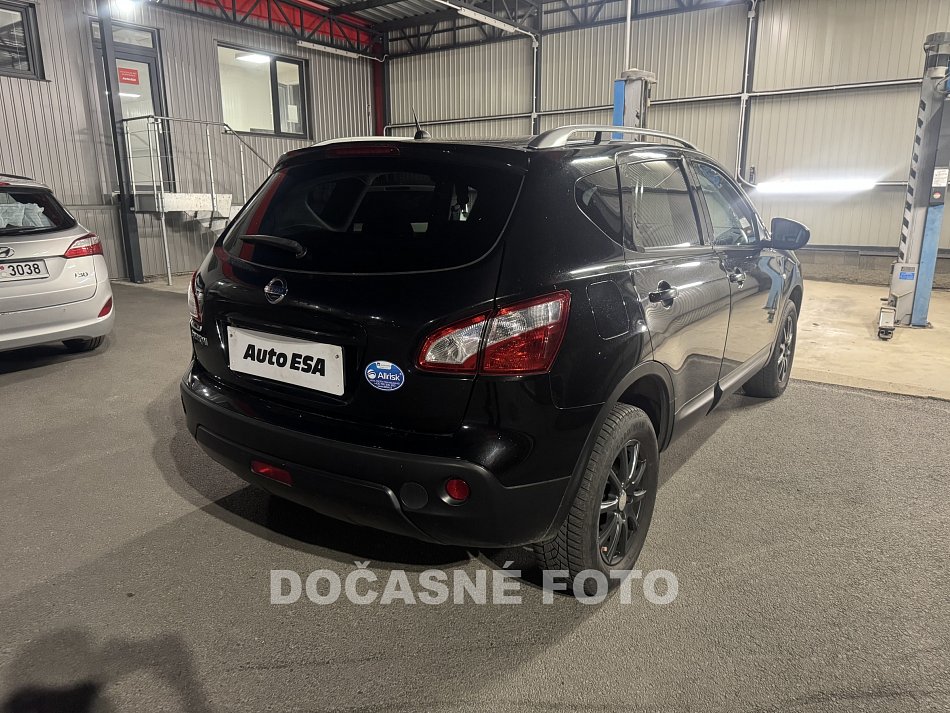 Nissan Qashqai 2.0I 
