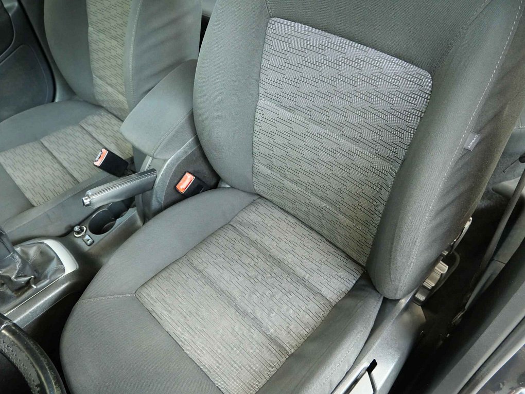 Škoda Octavia II 1.6 TDi Ambiente