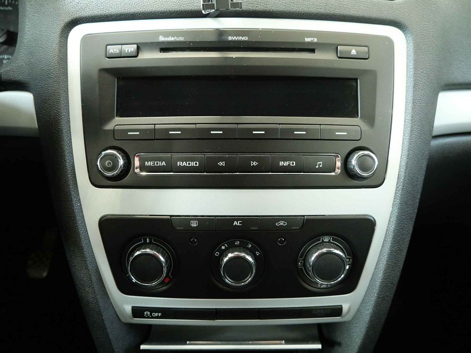 Škoda Octavia II 1.6 TDi Ambiente