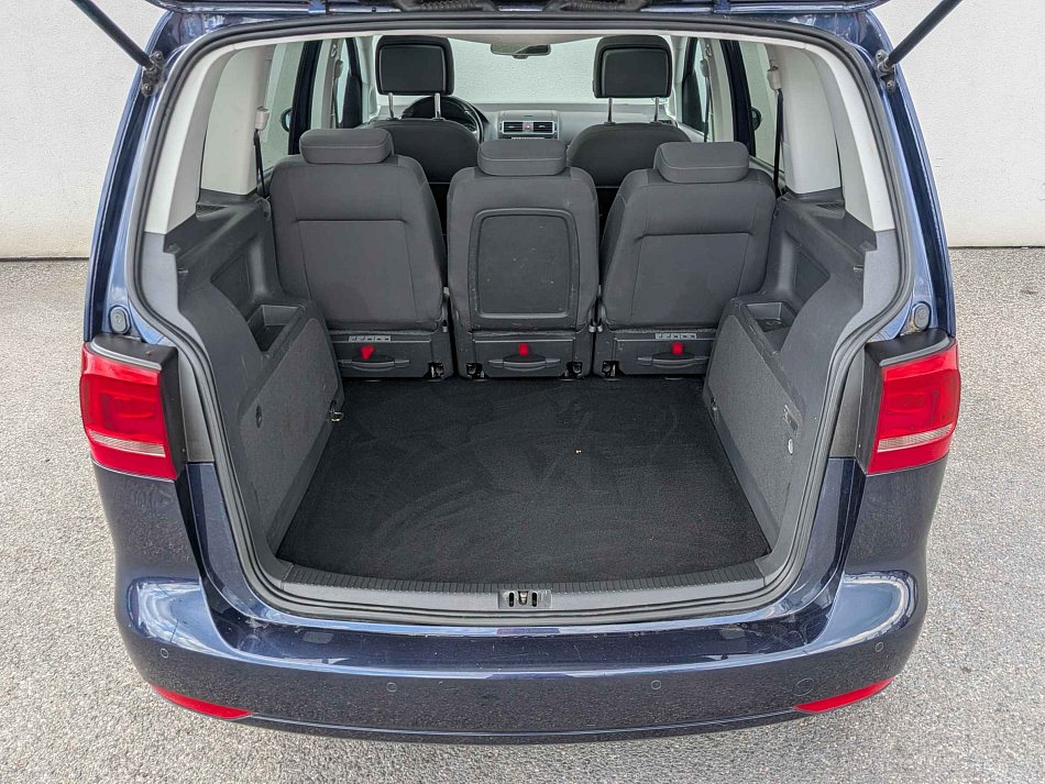 Volkswagen Touran 2.0TDi 