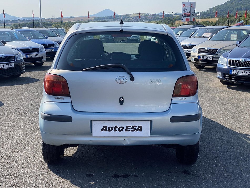 Toyota Yaris 1.0i 