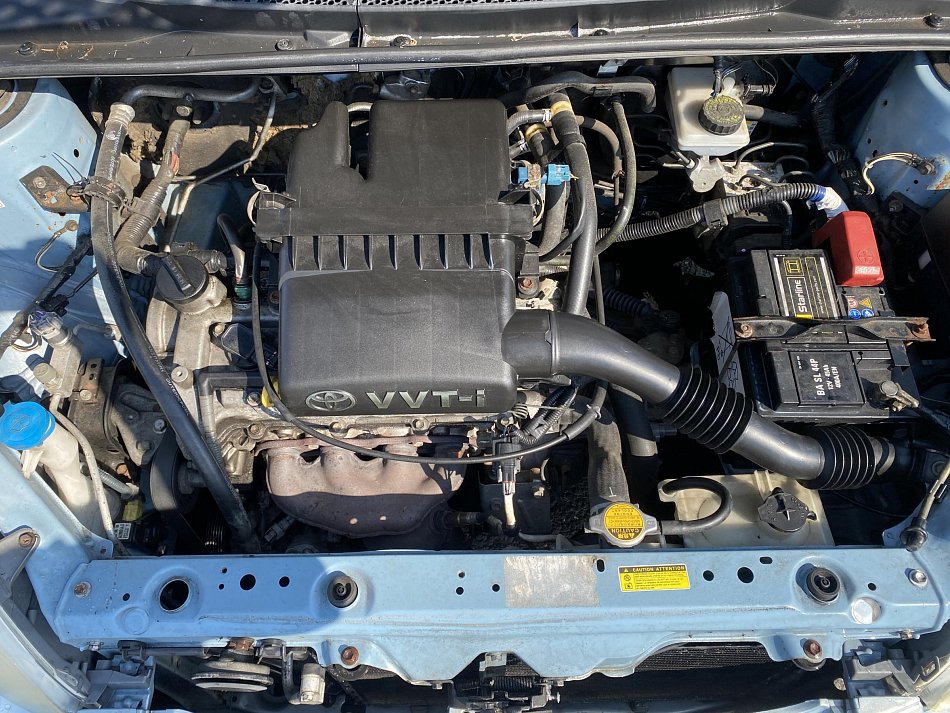 Toyota Yaris 1.0i 