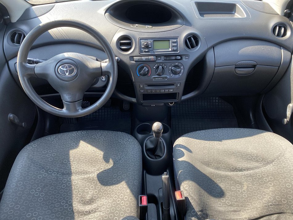 Toyota Yaris 1.0i 