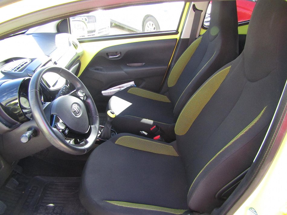 Toyota Aygo 1.0i 