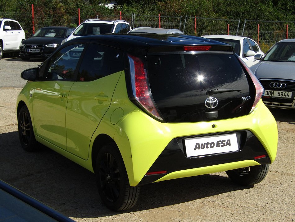 Toyota Aygo 1.0i 
