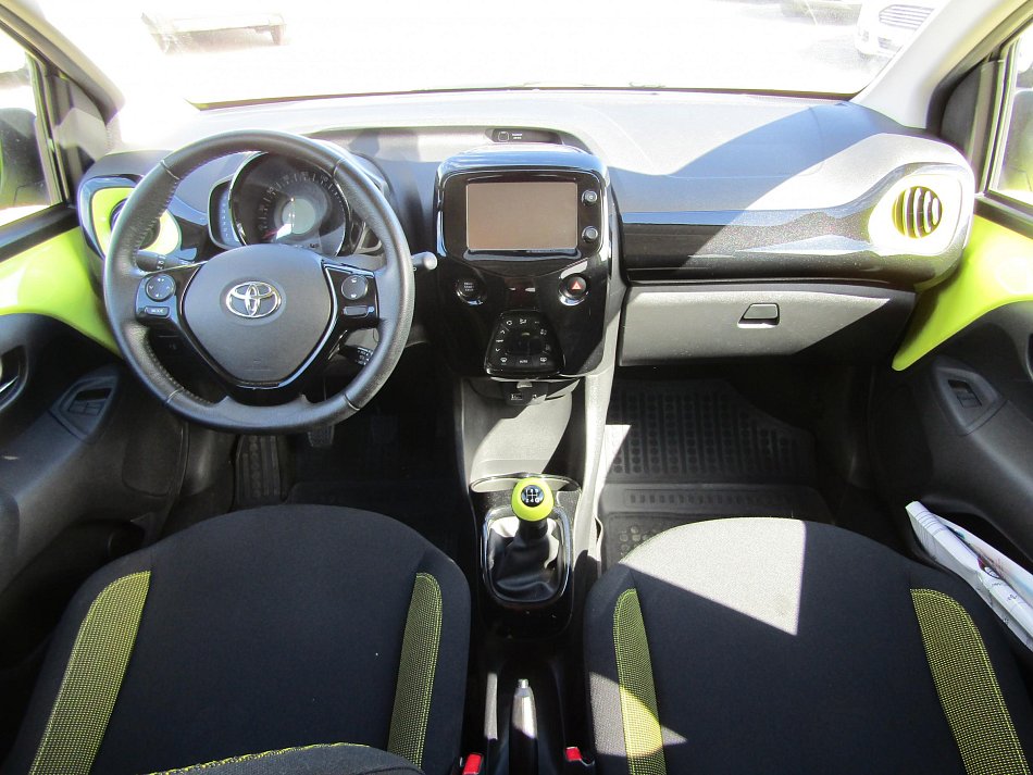 Toyota Aygo 1.0i 