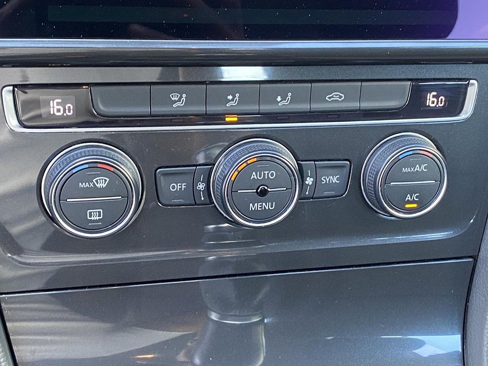 Volkswagen Golf 1.6TDi 