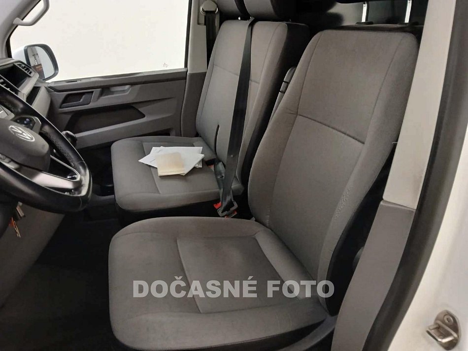Volkswagen Transporter 2.0TDi  L2H1 T6.1