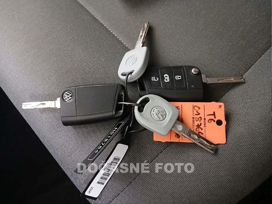 Volkswagen Transporter 2.0TDi  L2H1 T6.1