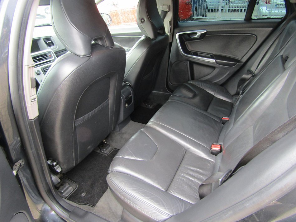Volvo V60 2.0d 