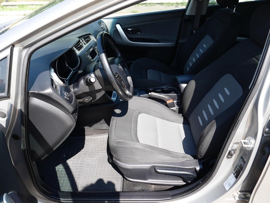 Kia Ceed 1.6GDi 