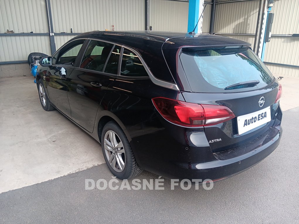 Opel Astra 1.6 CDTi 
