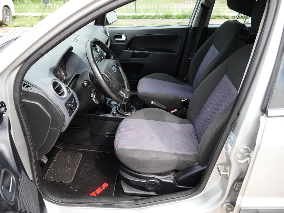 Ford Fusion 1.4 i 