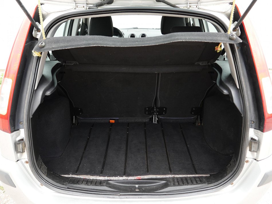 Ford Fusion 1.4 i 