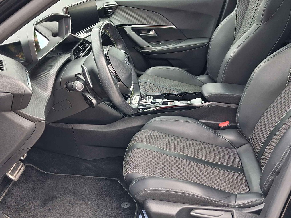 Peugeot 2008 1.2PT GT