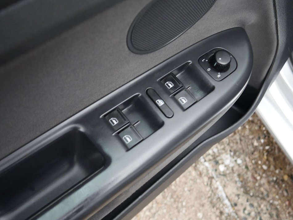 Volkswagen Golf Plus 1.6i 