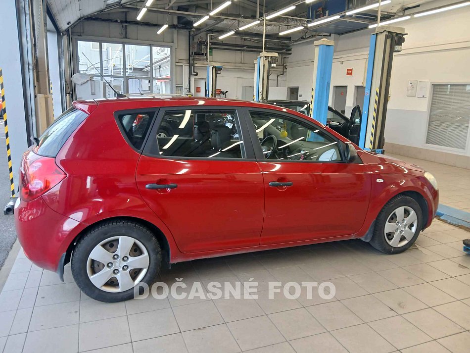 Kia Ceed 1.4i 
