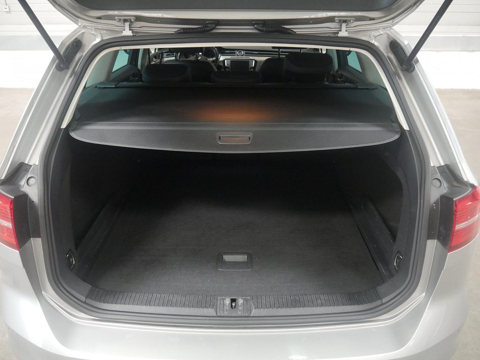 Volkswagen Passat 2.0 TDi Highline