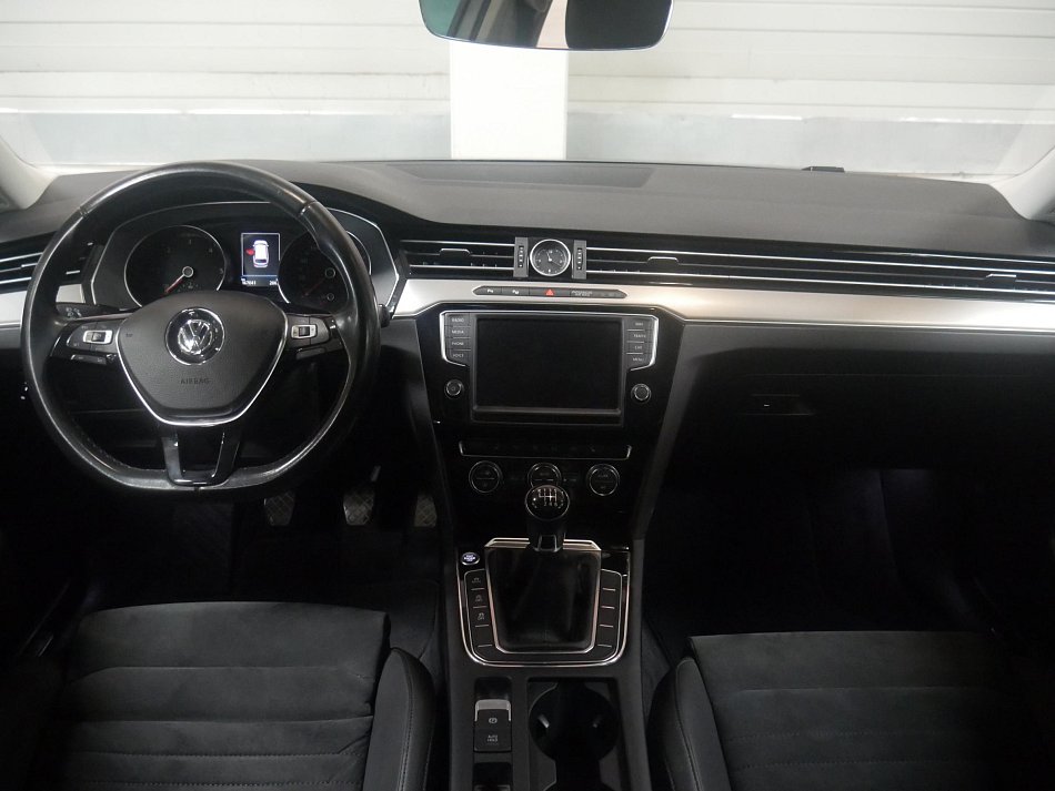 Volkswagen Passat 2.0 TDi Highline