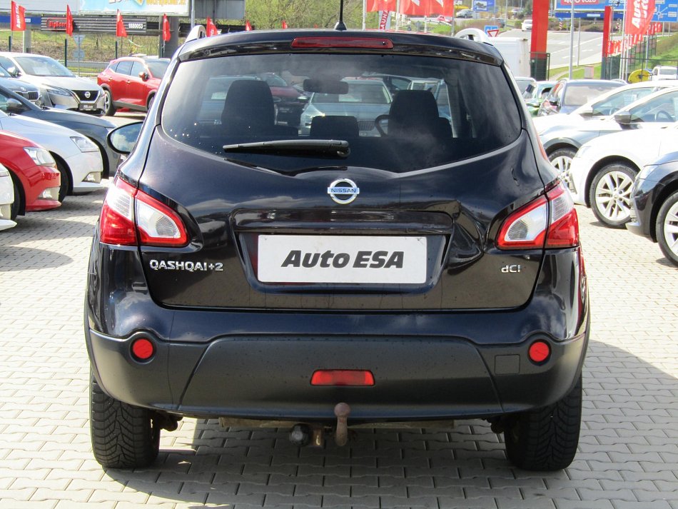 Nissan Qashqai 1.6 dCi  4x4, 7míst
