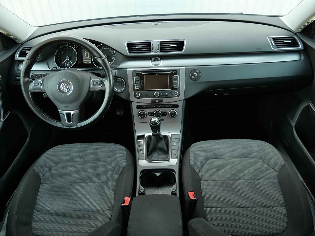 Volkswagen Passat 2.0 TDi 