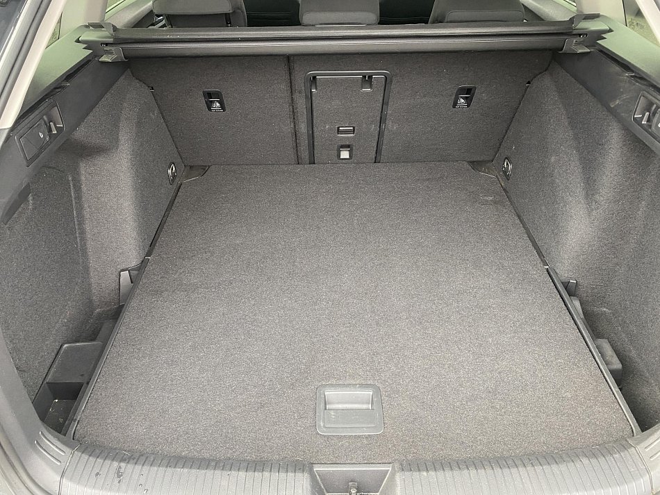 Volkswagen Golf 1.5 TSI Style