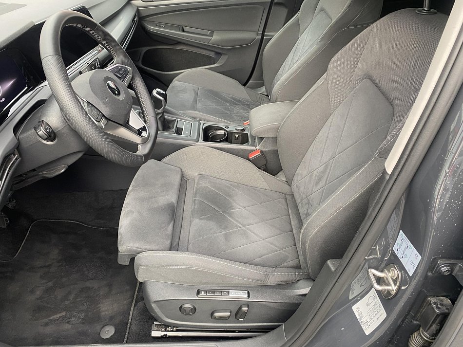 Volkswagen Golf 1.5 TSI Style