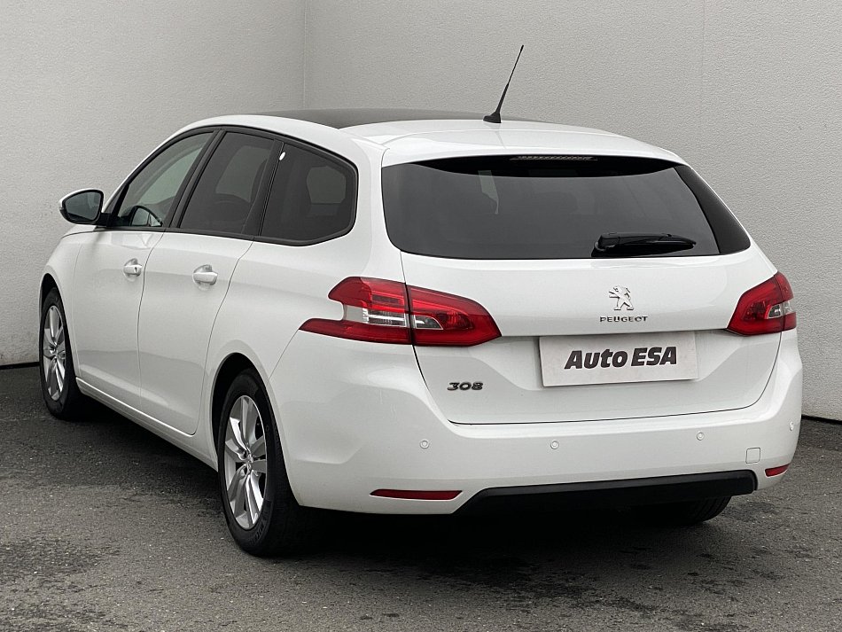 Peugeot 308 1.2i 