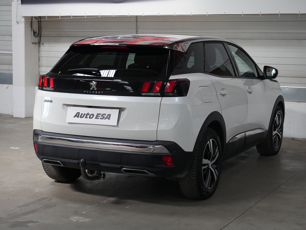 Peugeot 3008 1.2 PT Allure